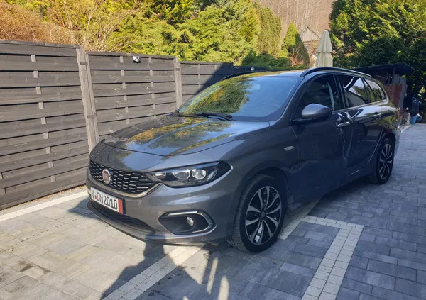 samochody osobowe Fiat Tipo cena 33900 przebieg: 152000, rok produkcji 2018 z Limanowa